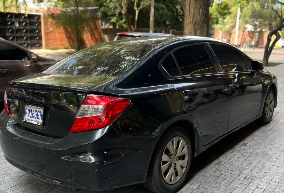 Honda Civic LX 2012  6