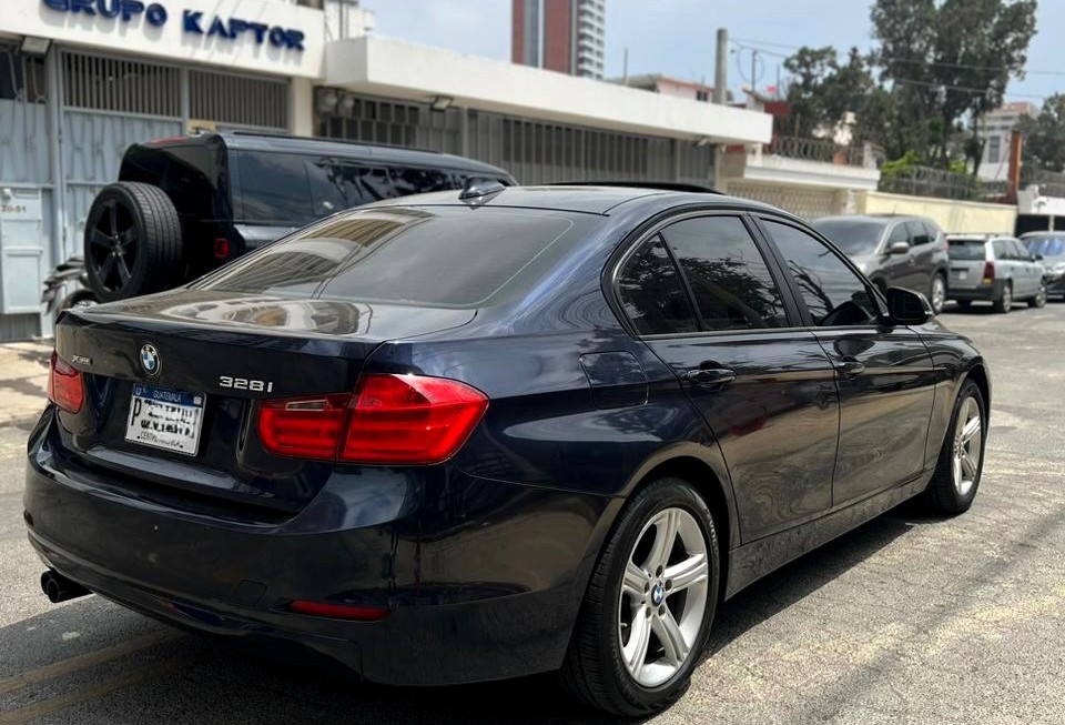 BMW 328i Xdrive 2014 BLUE IMP 6