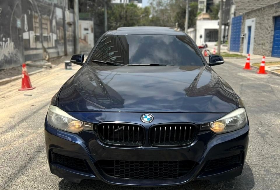 BMW 328i Xdrive 2014 BLUE IMP 2