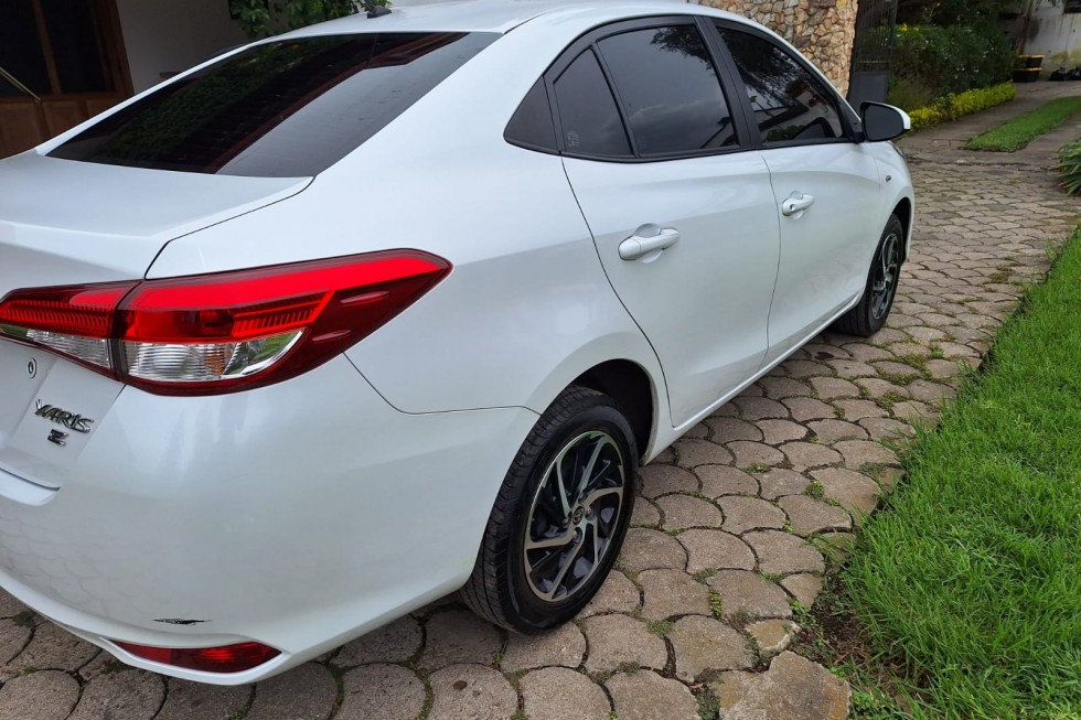 Yaris5