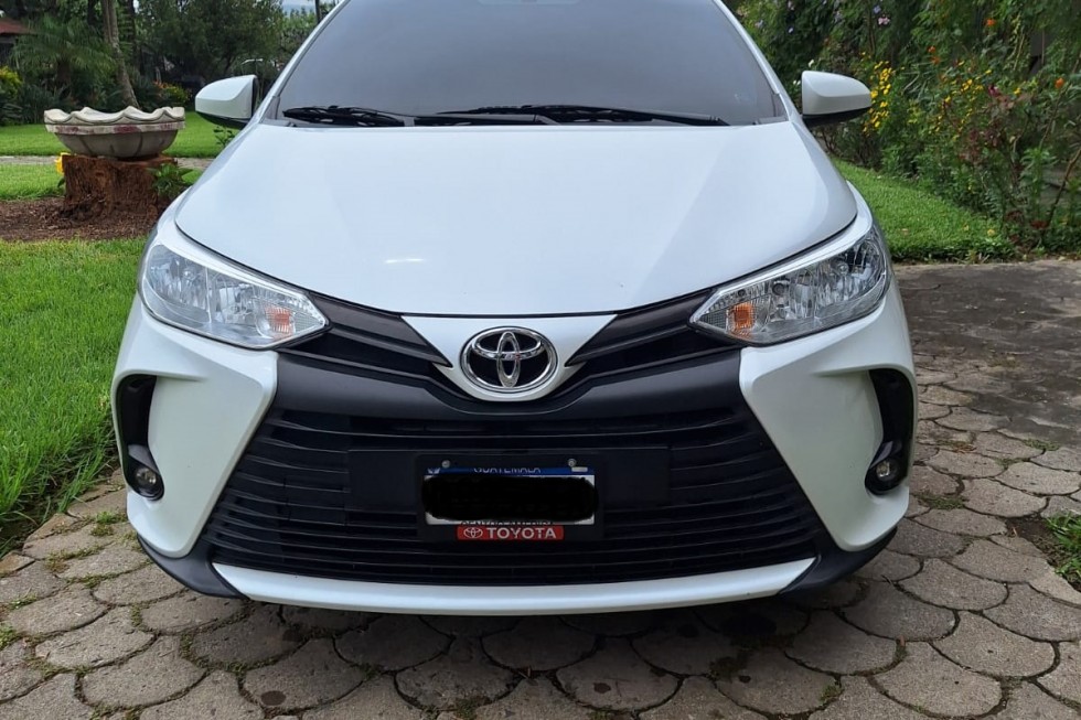 Yaris1