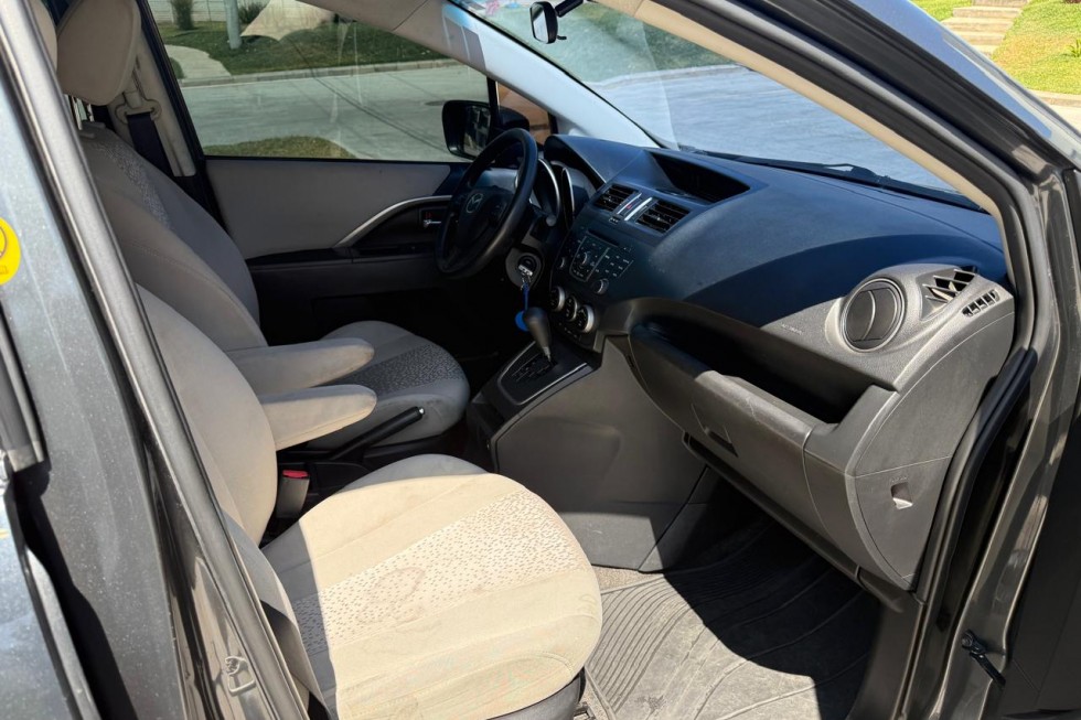 Puerta copiloto abierta