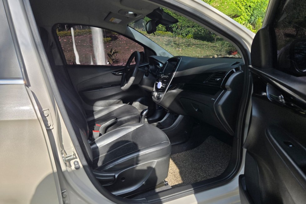 9ed01cb0-4b61-41b6-a418-fffc8c9e793d